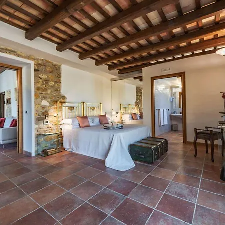 Trepida Villa *