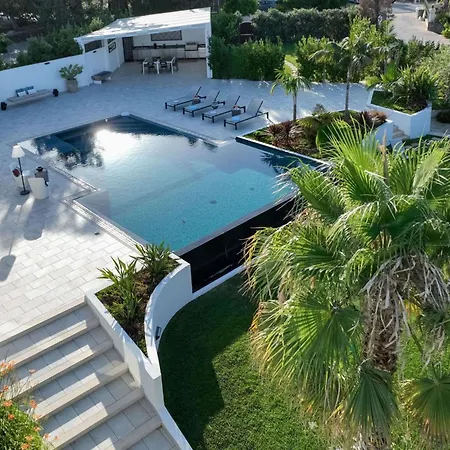 Villa Trepida *